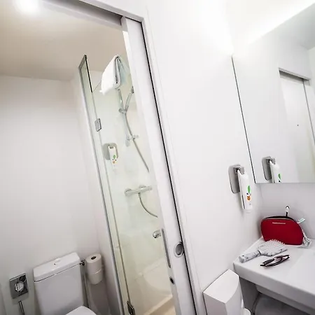 Ibis Styles Montmartre Nord Отель