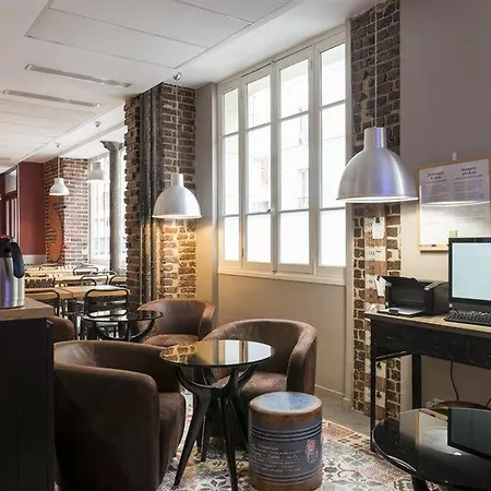Отель Ibis Styles Montmartre Nord 3*