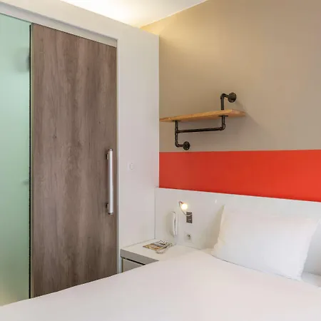 Hotel Ibis Styles Montmartre Nord 3*
