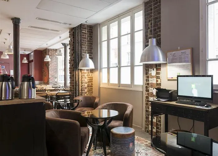 ホテル イビス スタイルズ モンマルトル ノール 3*