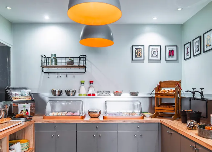 ホテル イビス スタイルズ モンマルトル ノール 3*