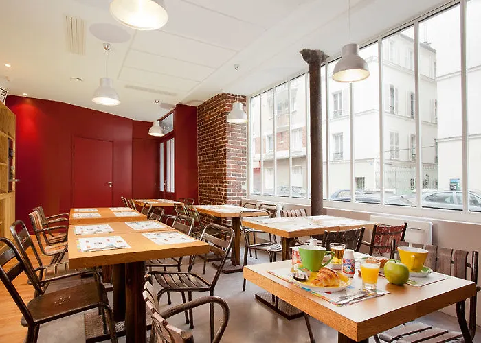 イビス スタイルズ モンマルトル ノール パリ