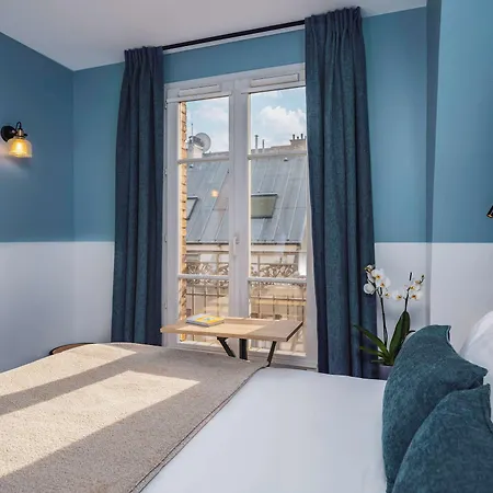 Ibis Styles Montmartre Nord Hotel 3*